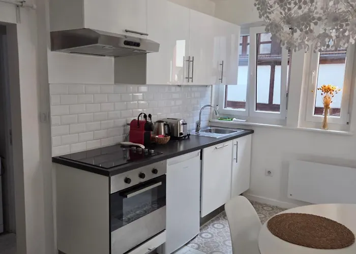 Escapade Atypique A 2 Pas De La Cathedrale Apartment Strasbourg